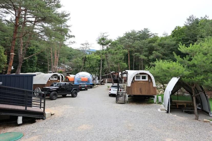 숨쉬는고래 글램핑