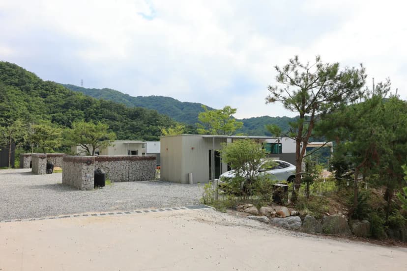 포천 몽롱한노을 카라반 캠핑장 사진 4