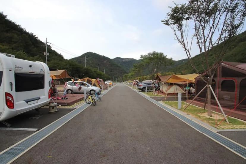 산꽃벚꽃마을 오토캠핑장 사진 3