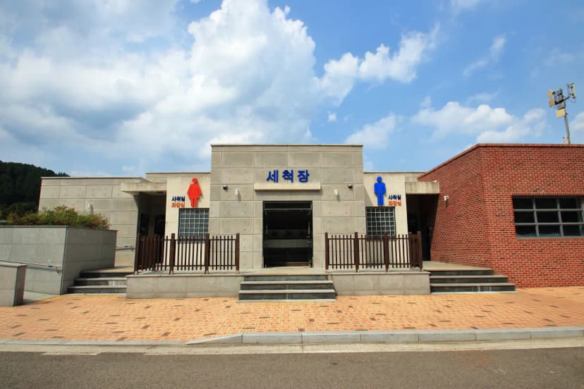 김천부항댐 산내들 오토캠핑장 사진 7